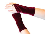 The VM Short Velvet Pointe Gloves